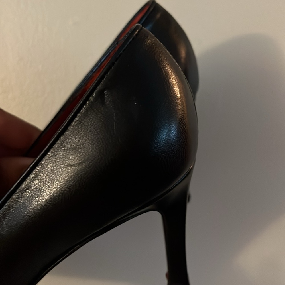Burberry Black and Cream Heels with Iconic Check Pattern - Picture 9 of 9